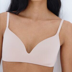 (NWT) H&M - light pink padded soft-cup microfiber bra (38B)